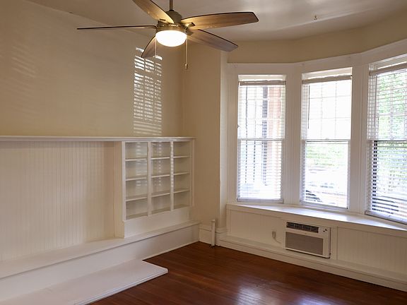 Ten-Foot Ceilings! Lots of Windows!