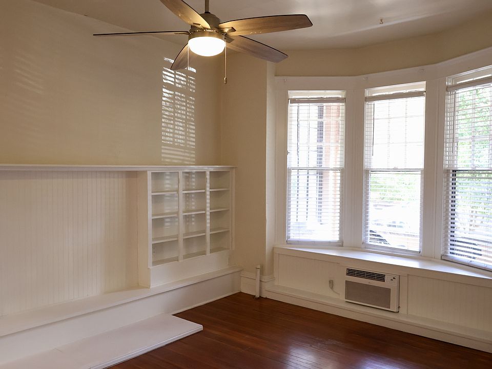 Ten-Foot Ceilings! Lots of Windows!