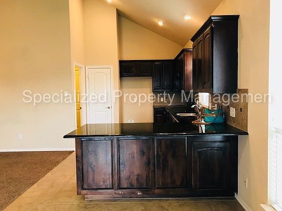 4th image of 8204 Deer Bluff Ln