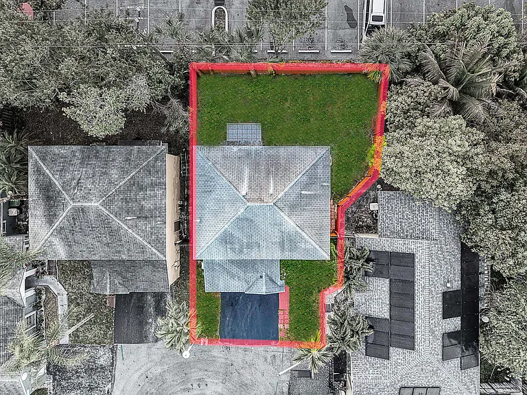 5789 Woodland Point Dr — Photo 4