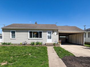 215 S Jones Ave, Maquoketa, IA 52060