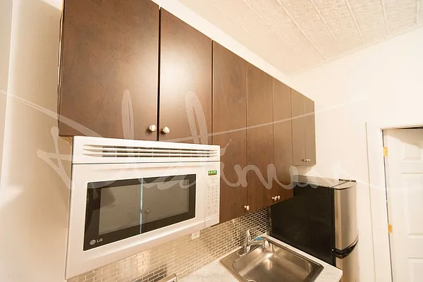 Rented by Platinum Properties | media 15
