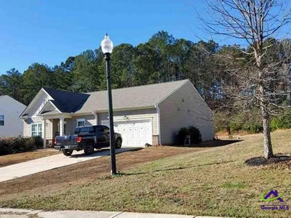 1079 Coldwater Dr, Griffin, GA 30224