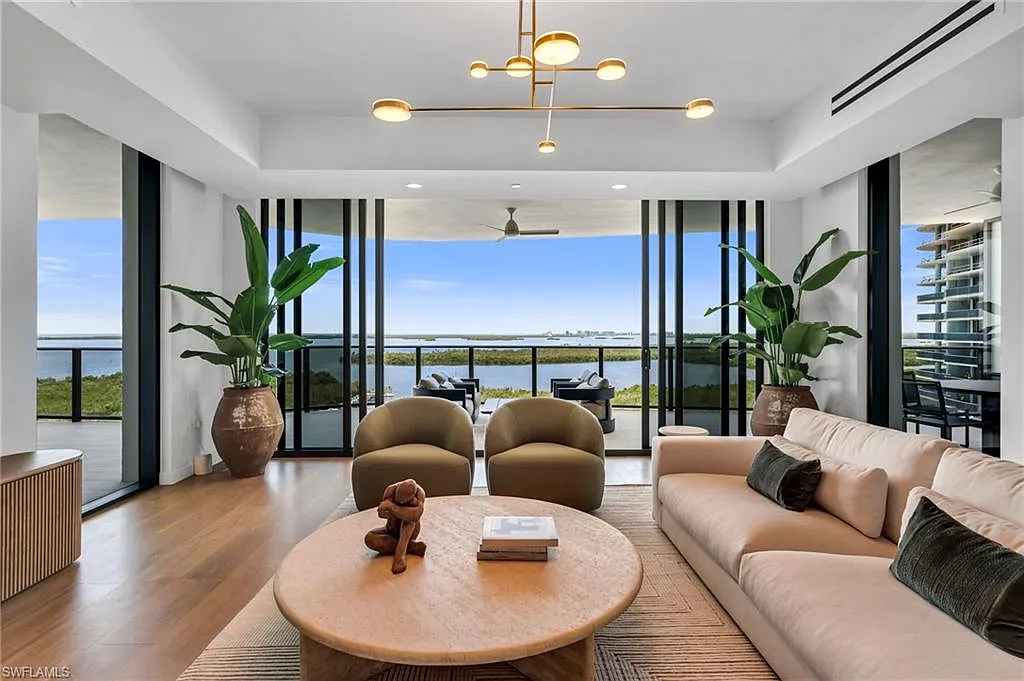 2 bed, 3.0 bath, 2628 sqft, $25,000 — Photo 1