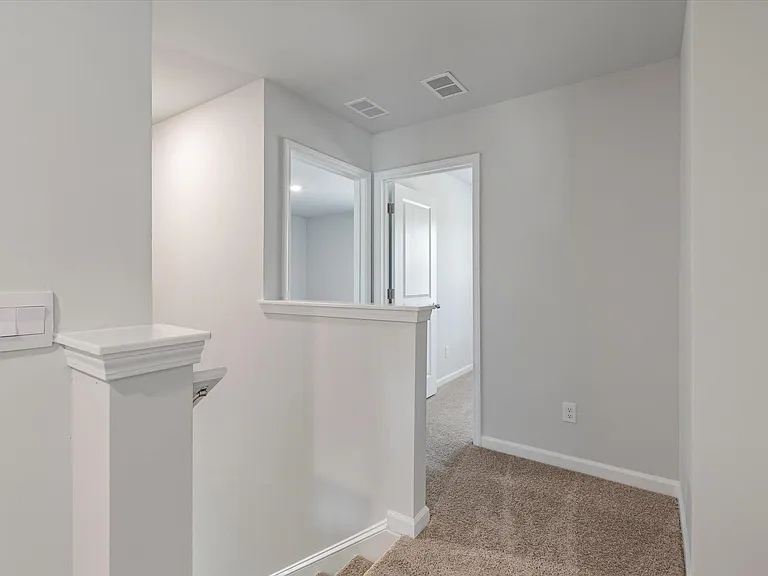 492 Lake Ridge Blvd — Photo 14