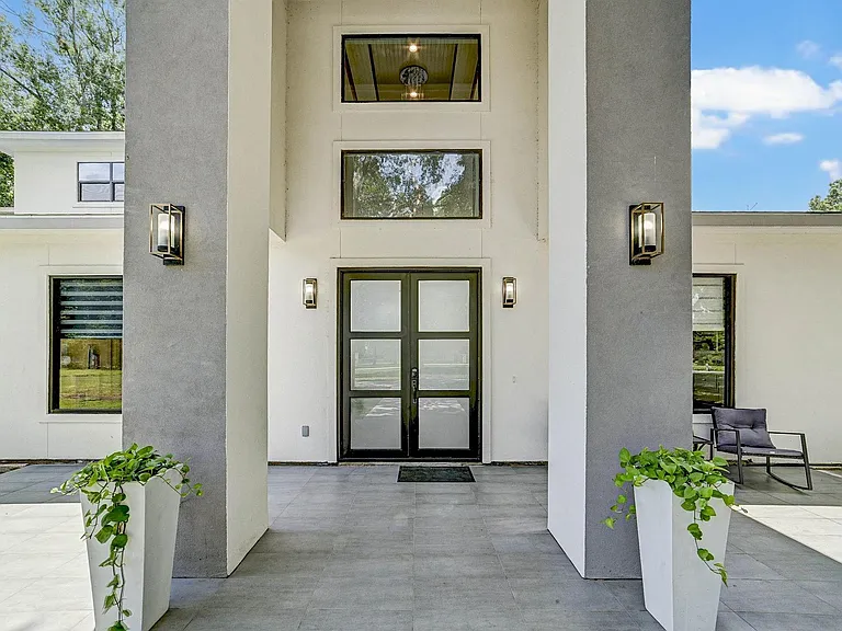 26511 Meadow Ln — Photo 4