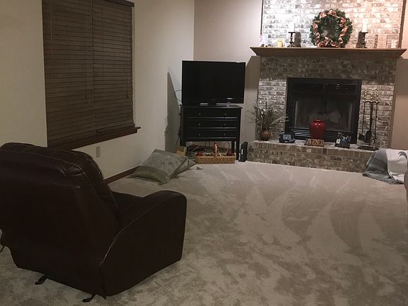 3rd image of 24046 W Primrose Cir