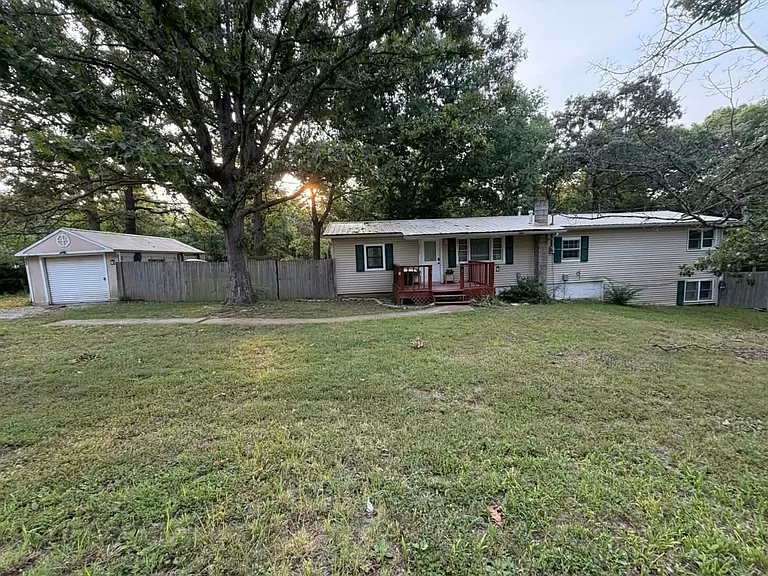 26324 Samantha Ln — Photo 1