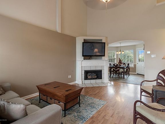 2nd image of 9802 Dogwood Ct E