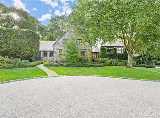 13 Searles Rd, Darien, CT 06820