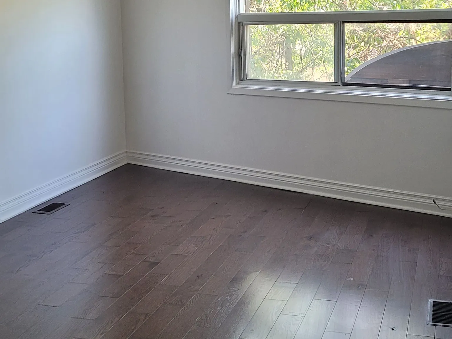 3 bed, $2,500 — Photo 2