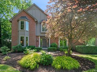 6507 Tamarack Dr, Troy, MI