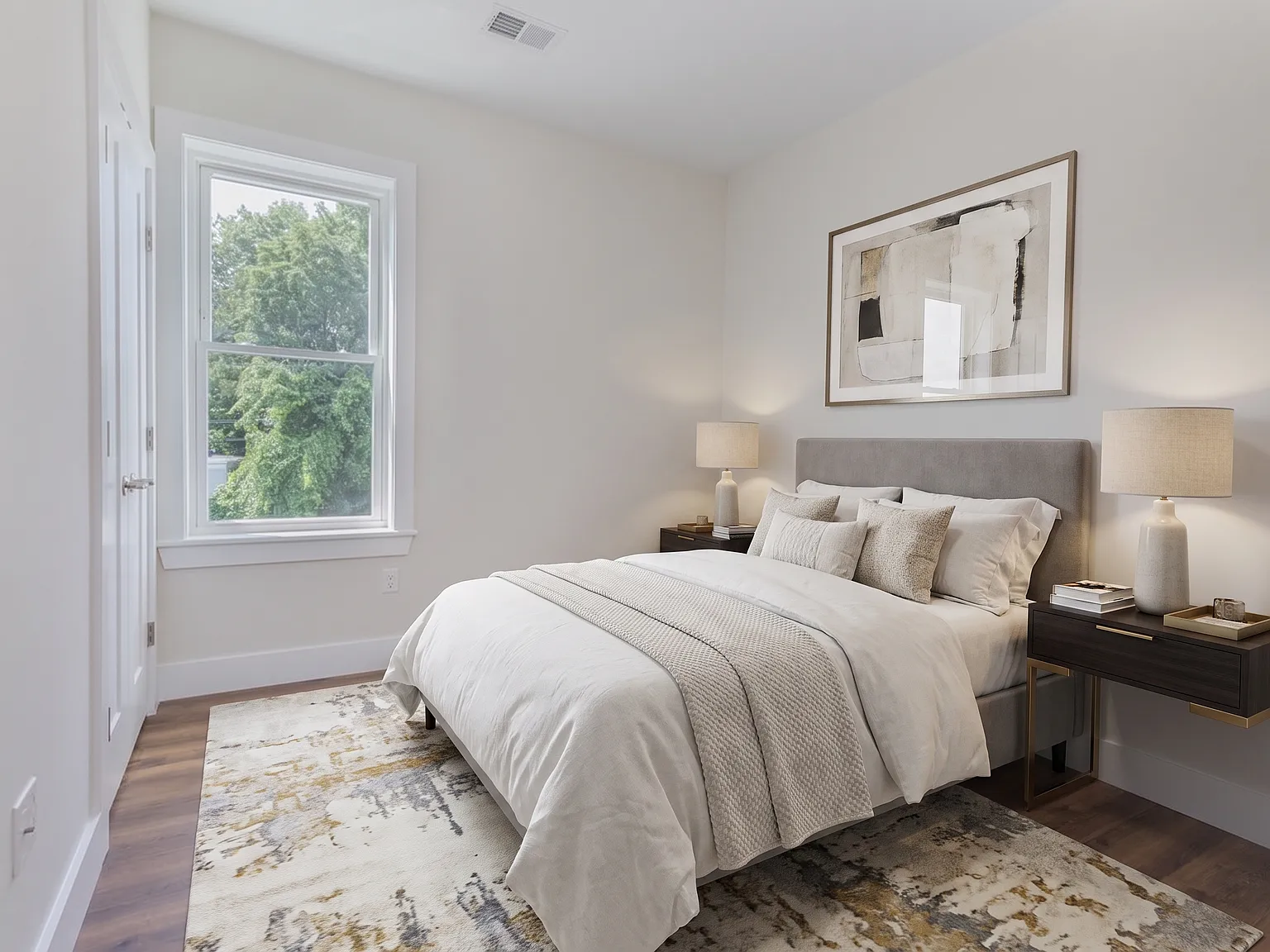 3 bed, 1050 sqft, $3,750 — Photo 3