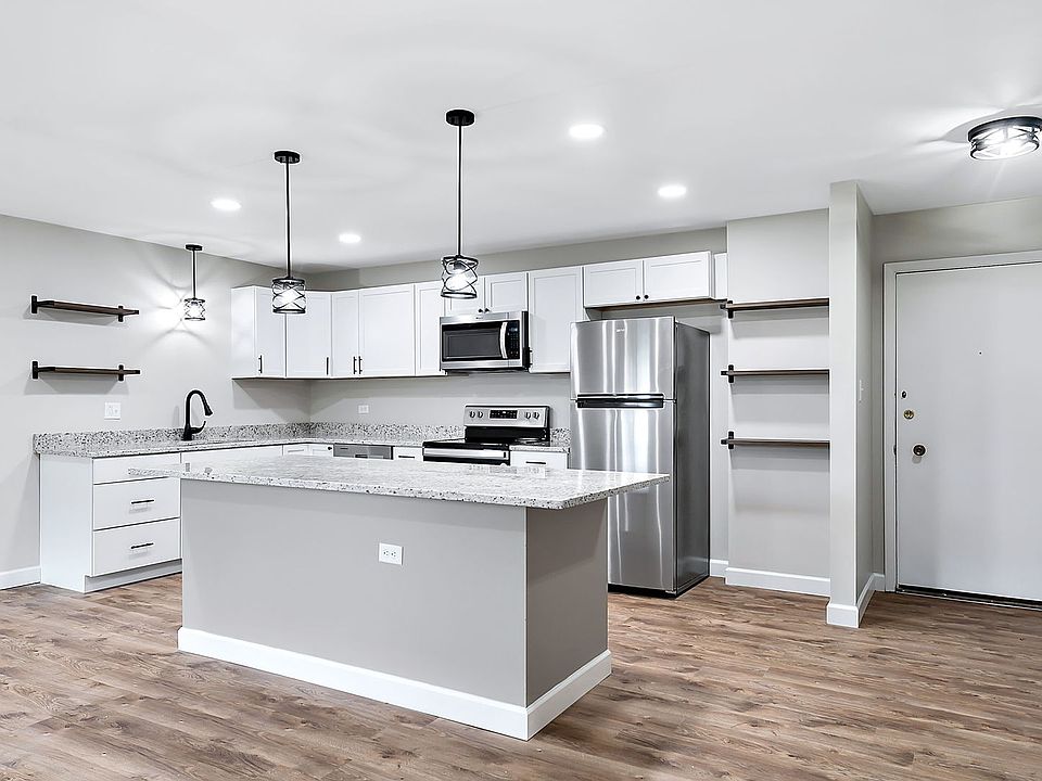 2nd image of 4129 Saratoga Ave APT 222