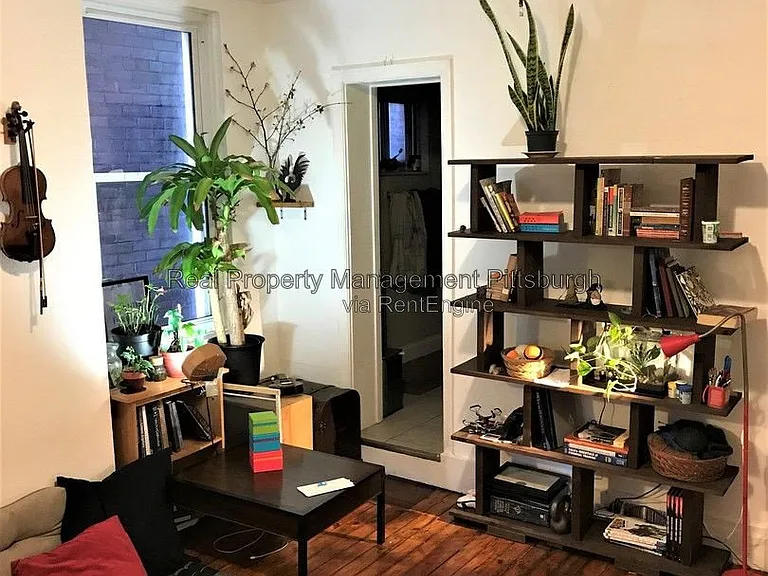 825 Collins St #1 — Photo 1
