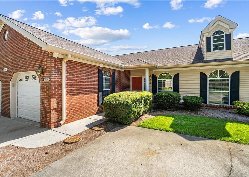 1st image of 609 Black Oak Dr