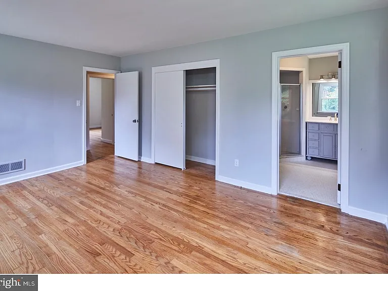 506 Foulkstone Rd — Photo 12