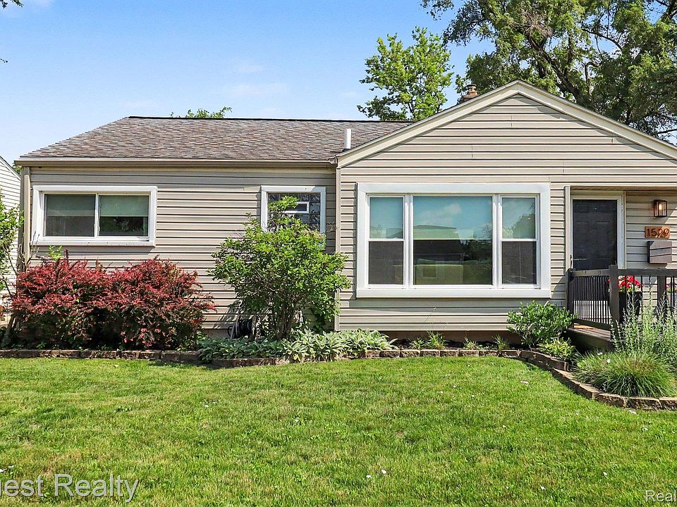 1st image of 1529 Amelia Ave