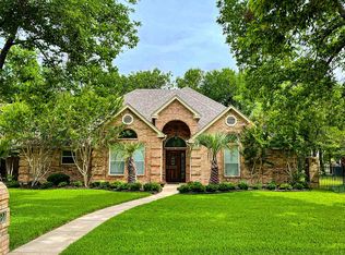 6125 Forest Ln, Fort Worth, TX 76112