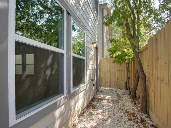 8203 Westcott St, Houston, TX 77016