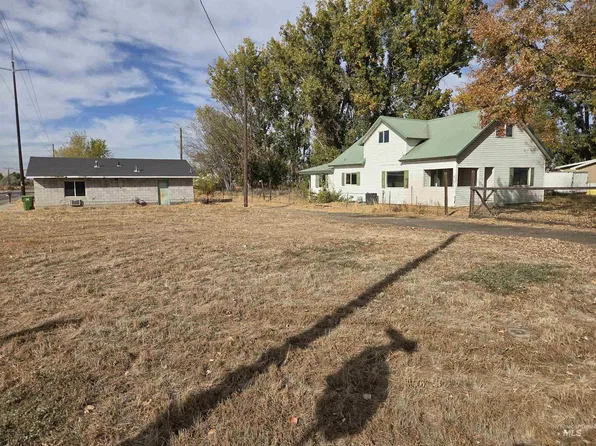 1242 S 12th St, Payette, ID 83661