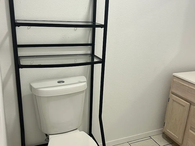 1318 Ormond Dr — Photo 12