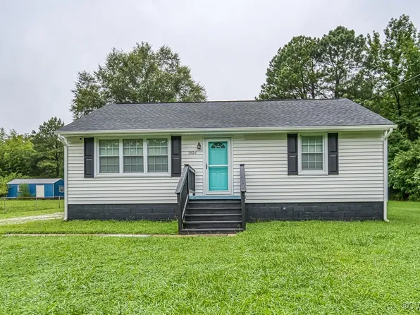 1826 Grimes Rd, Petersburg, VA 23805