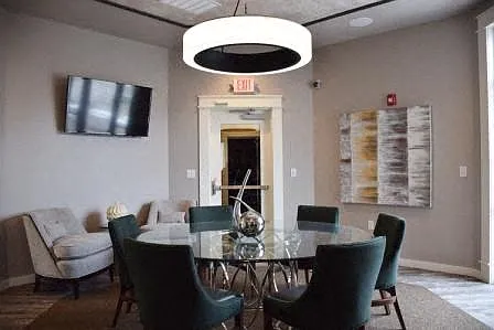 Kendallwood Apartments — Photo 8