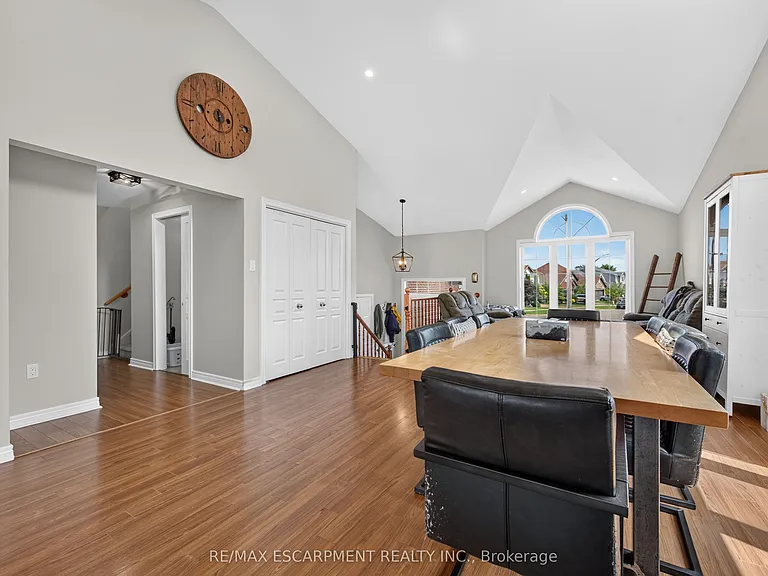 86 Golden Acres Dr — Photo 16