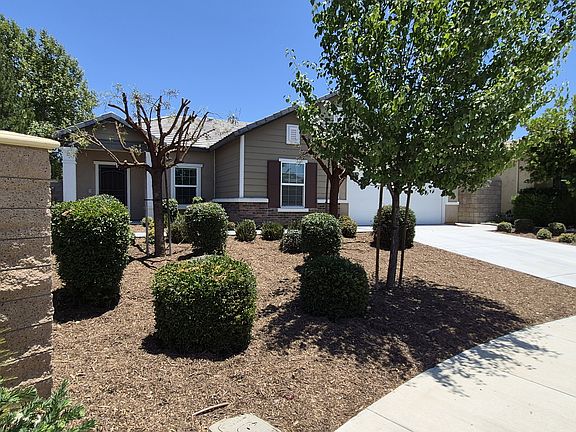 2nd image of 31810 Ives Ct