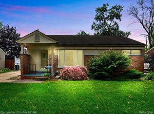 31521 Lamar Dr, Farmington, MI 48336