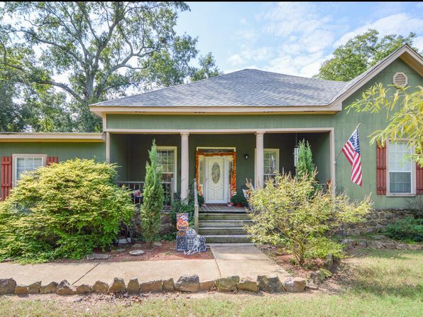 496 Main St, Caledonia, MS 39740