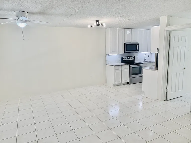 826 Wiggins Pass Rd #214 — Photo 5