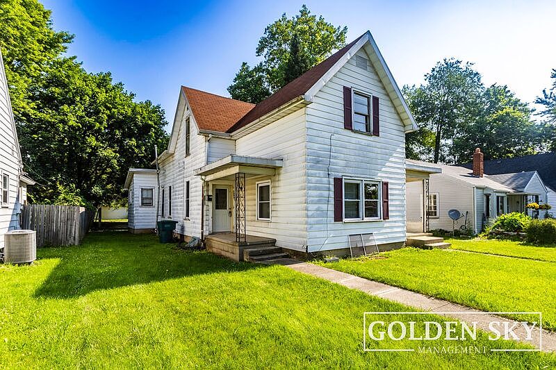 1st image of 1406 1/2 W Main St