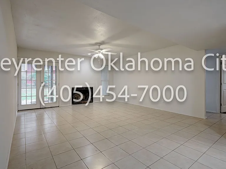 6554 N. Meridian Ave. Townhouse — Photo 7