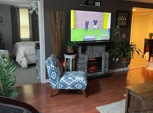 388 North Rd, Hope, RI 02831