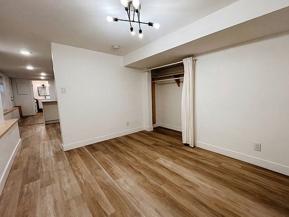 3rd image of 2136 Franklin St