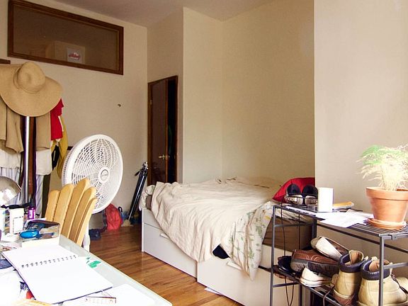 3rd image of 763 Saint Johns Pl APT 01R