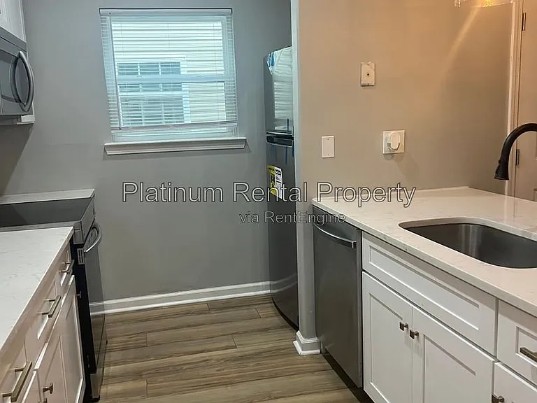 223 Fletcher St SW — Photo 16