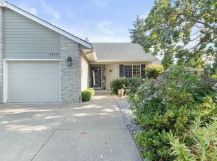 1415 Gilham Rd, Eugene, OR 97401