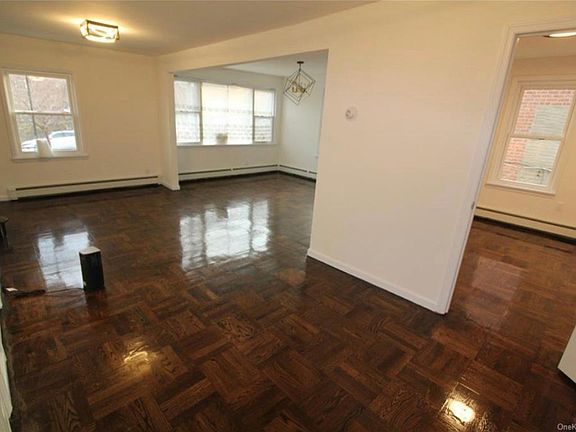 2nd image of 1720 Adee Ave #1