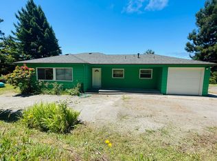 40 Maple Creek Rd, Blue Lake, CA 95525
