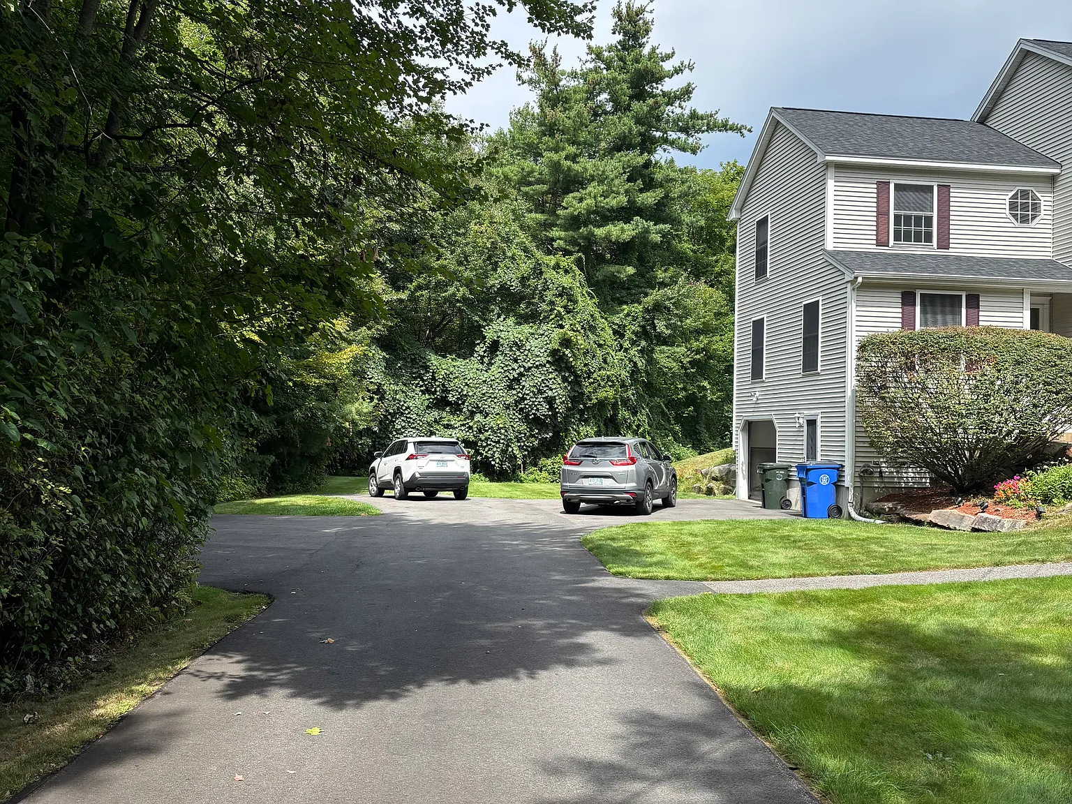 3 bed, 1800 sqft, $2,900 — Photo 2
