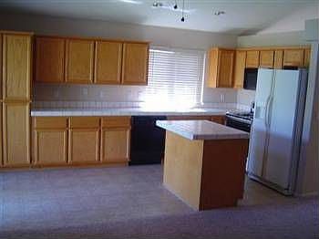 2nd image of 1458 Zinnia Way
