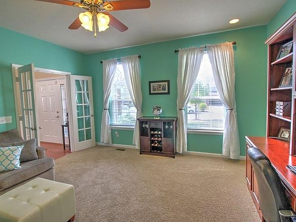 4th image of 7418 Wythe Dr