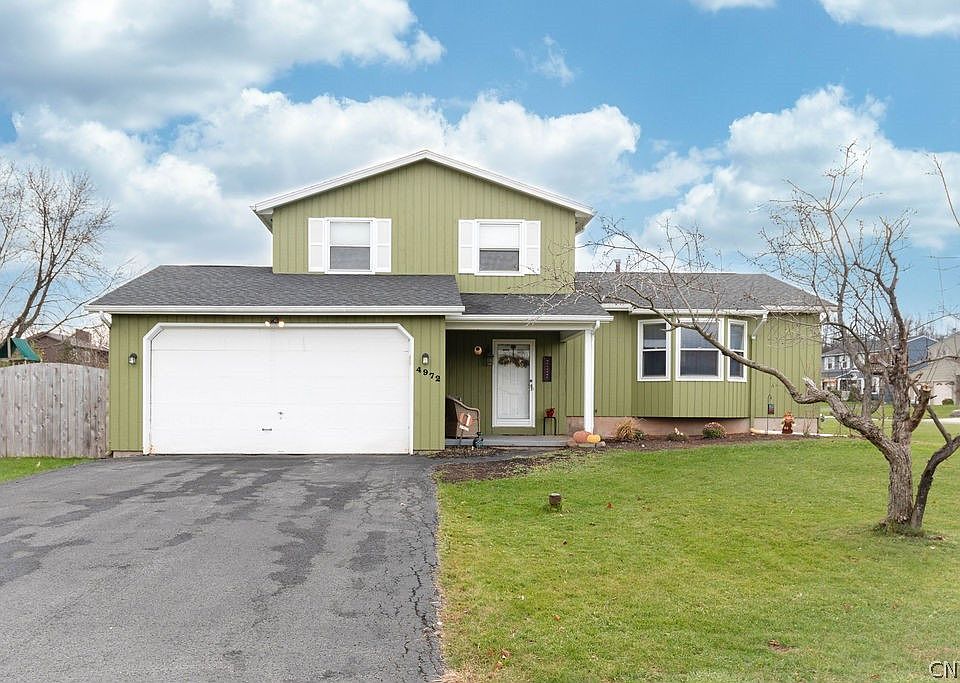 1st image of 4972 Moses Dr