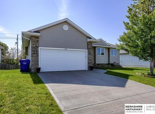 8126 S 167th St, Omaha, NE 68136