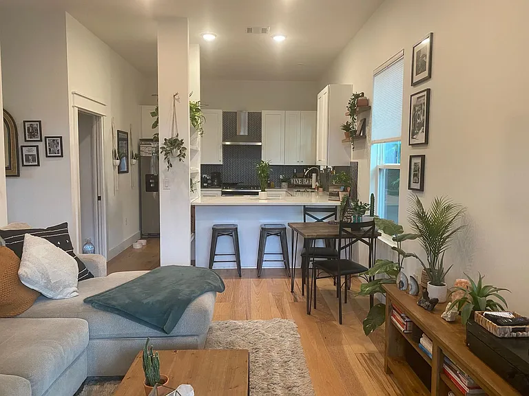 1122 Kirk Ave — Photo 6