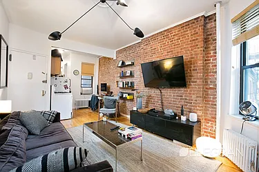 Rented by (Legacy) Elegran