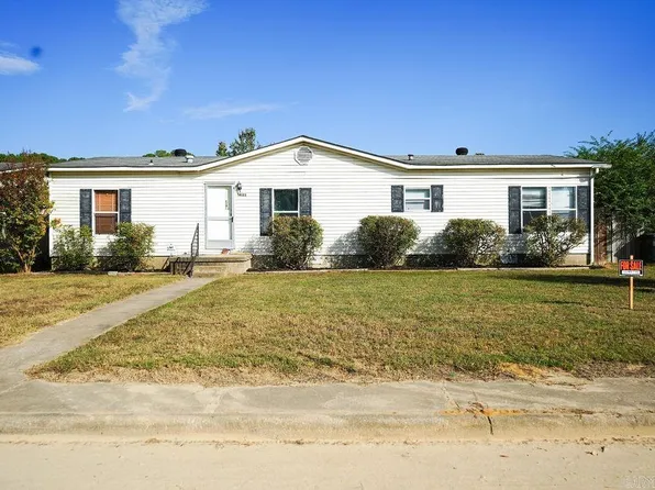 14122 Krestview Dr, Mabelvale, AR 72103